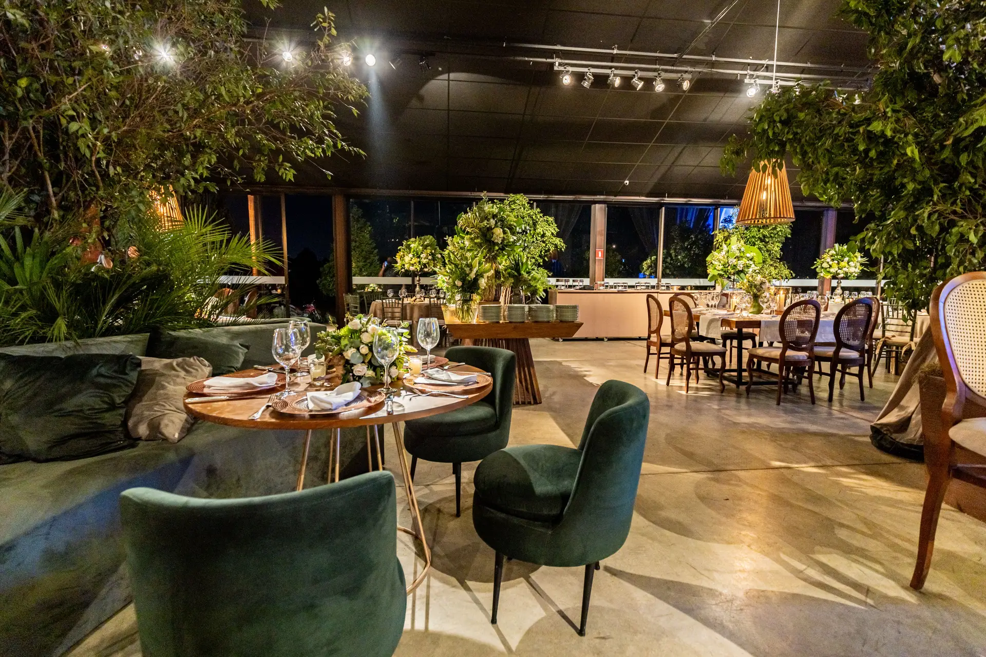 OryonabanquetHouse refined dining interior